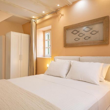 Ydragogeio Rooms Old Town Hriszí Aktí Haniá Kültér fotó